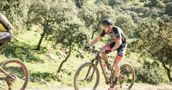 Aleix Espargaró con “Energy“ de Forté Pharma en Andalucía Bike Race